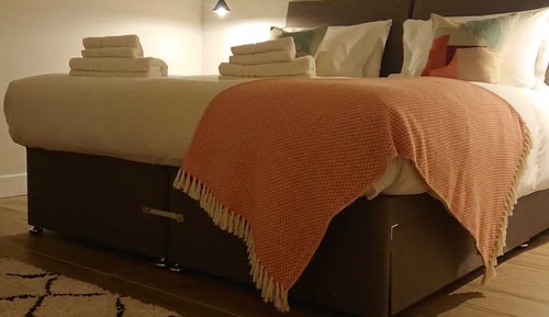 Superior Apartment, Private Bathroom, Courtyard View (The Holt)