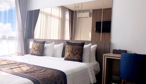 Deluxe Double Room (Landmark View)