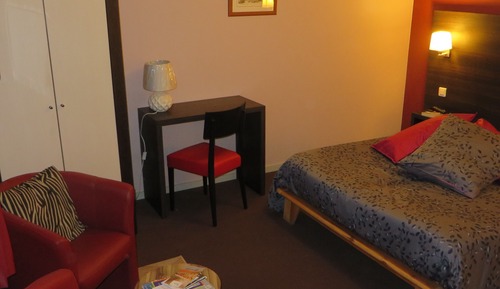 Double Room, Bathtub