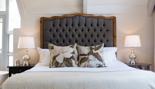 Honeymoon Suite