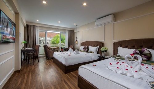 Deluxe Triple Room, Balcony