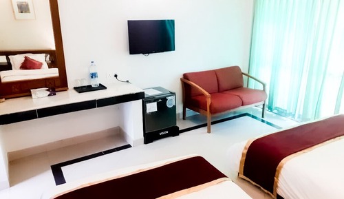 Standard Triple Room, 1 Bedroom, City View