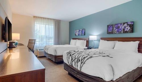 Room, 2 Queen Beds, Accessible, Non Smoking