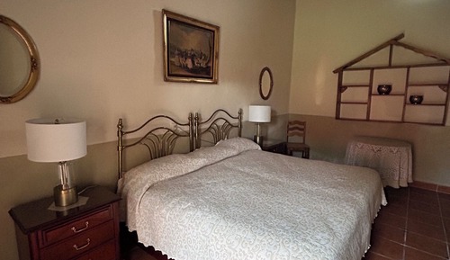 Basic Room, King Bed, Non Smoking