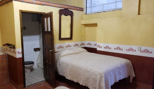 Basic Room, 2 Queen Beds, Non Smoking, Courtyard View