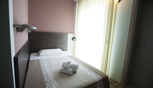 Single Room, Balcony