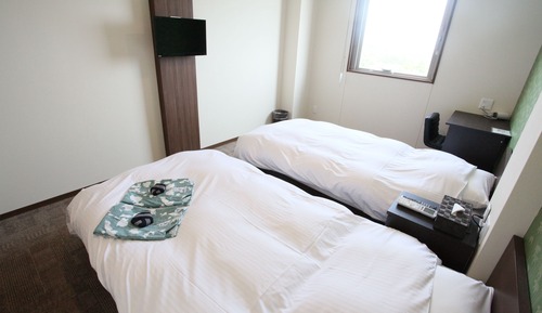 Twin Room (Non Refundable)