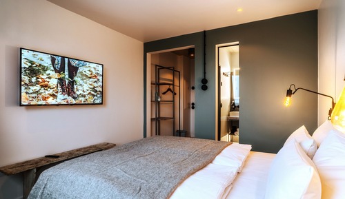 Basic Double Room