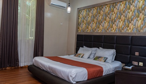 Executive Room