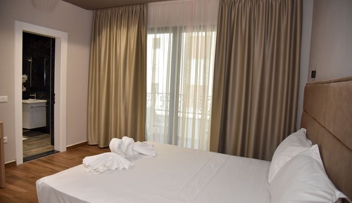Standard Suite, 1 Double Bed, Sea View
