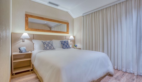 Suite, Multiple Beds, Non Smoking
