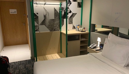 Standard Room, 1 King Bed (Urban)