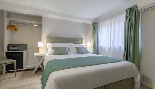 Basic Double Room, 1 Queen Bed