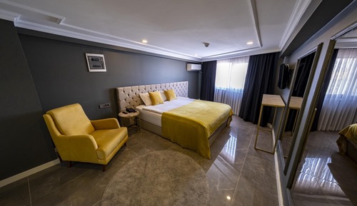 Executive Suite
