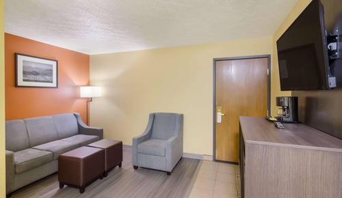 Suite, 1 King Bed, Non Smoking