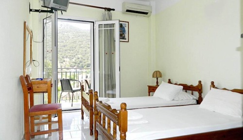 Studio, 2 Twin Beds, Partial Ocean View