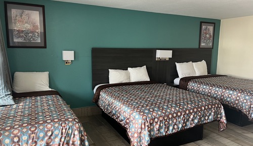 Deluxe Triple Room, Multiple Beds, Non Smoking