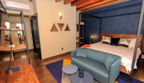 Suite (11)