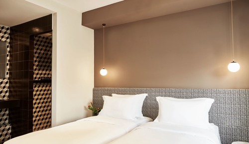 Twin Room (Compact)