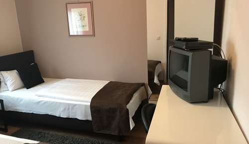 Small Twin Room, Private Bathroom