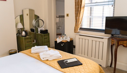 The Georgian Double (dog friendly)
