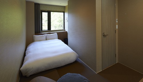 Semi-Double Room (Semi-Double Bed, 16sqm, Shared Bathroom(No Bathtub, shower, sink))