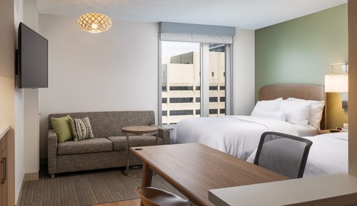Studio, Multiple Beds, Non Smoking (Mobility/Hearing Access, Roll-in Shwr)