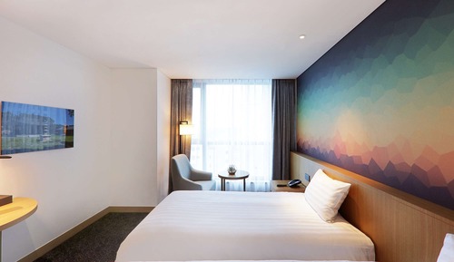 Superior Room, 2 Twin Beds, Partial Ocean View