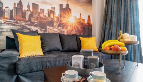 Deluxe Apartment (Corona)