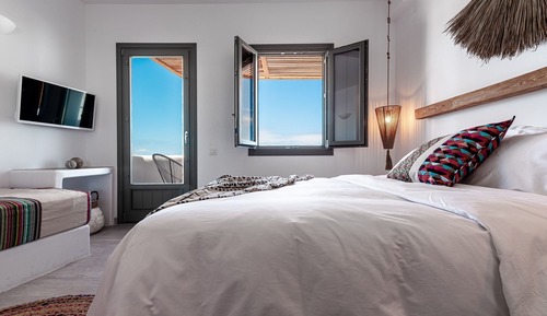 Suite, Sea View