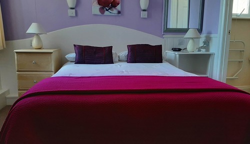 Room 11, Double, 2nd Floor