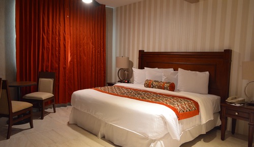 Junior Suite, 1 King Bed with Sofa bed