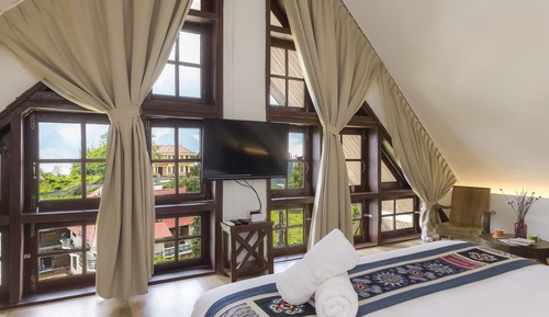 Executive Attic Suite