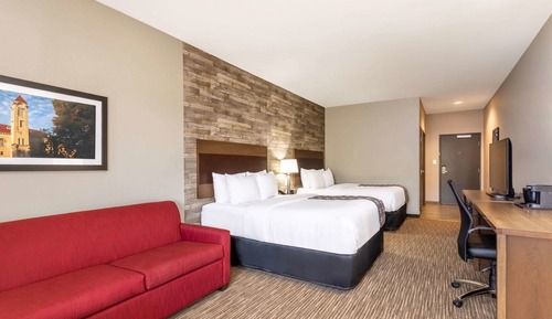 Room, 2 Queen Beds, Accessible, Non Smoking (Mobility, Bathtub w/ Grab Bars)