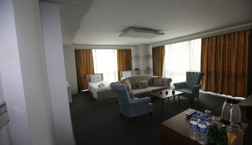 Family Room, 1 Bedroom