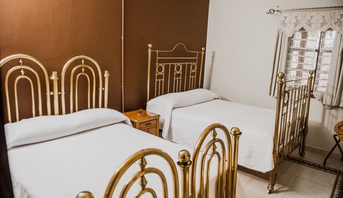 Traditional Room, 2 Queen Beds, Non Smoking, Courtyard View