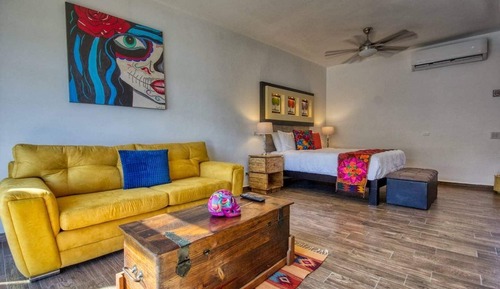 Comfort Studio, 1 Queen Bed with Sofa bed, Pool Access