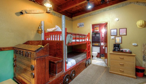 The Firehouse Cabin with Kitchenette (pets not allowed)