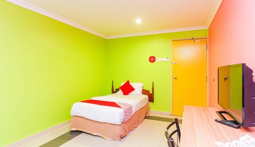 Standard Single Room