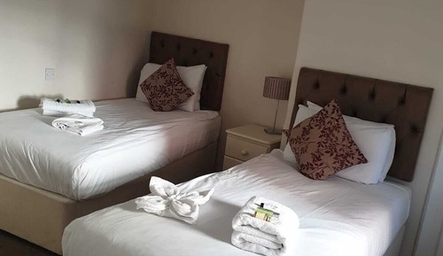 Standard Twin Room
