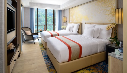 Classic Room, 2 Twin Beds, Mountain View