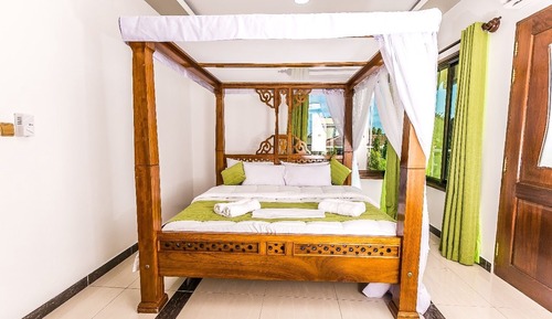 Classic Apartment, 2 Bedrooms, Non Smoking, Courtyard View