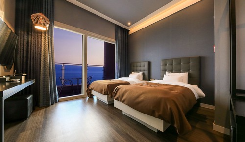 Superior Twin Room, Non Smoking, Ocean View