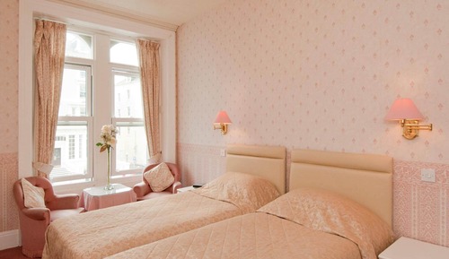 Side Sea View - Twin Room