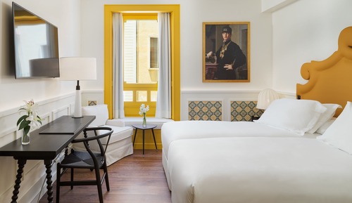 Double Room (Sevilla)