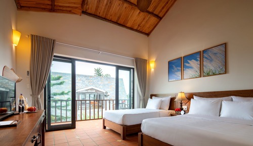 Family Room, Garden View