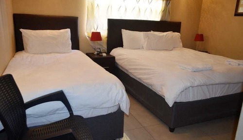 Triple Room (10)