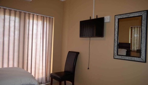 Single Room (7)