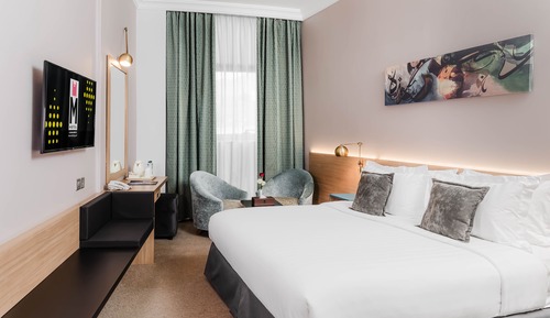 Standard Room, 1 King Bed