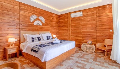 Deluxe King Room